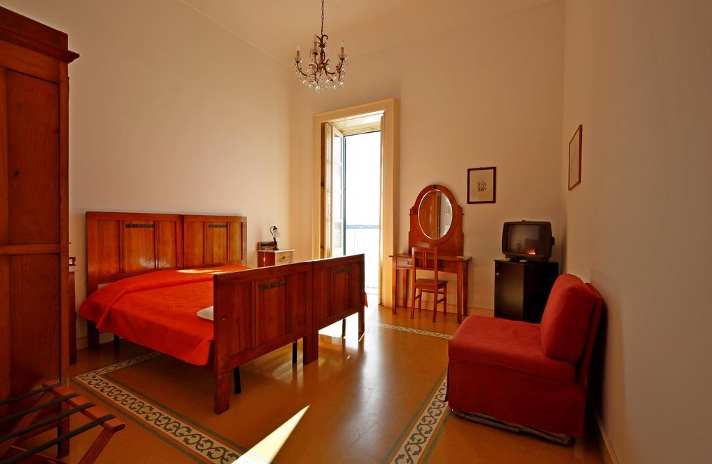 Ortigia Camere Con Vista Da Giulio B&B シラクーサ エクステリア 写真