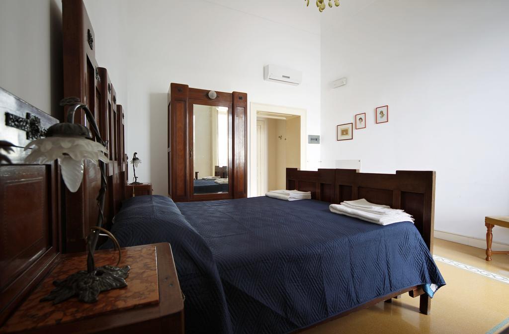 Ortigia Camere Con Vista Da Giulio B&B シラクーサ エクステリア 写真