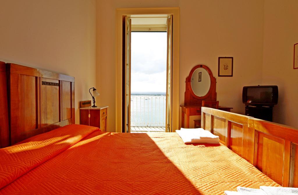 Ortigia Camere Con Vista Da Giulio B&B シラクーサ エクステリア 写真