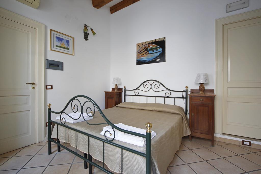Ortigia Camere Con Vista Da Giulio B&B シラクーサ エクステリア 写真