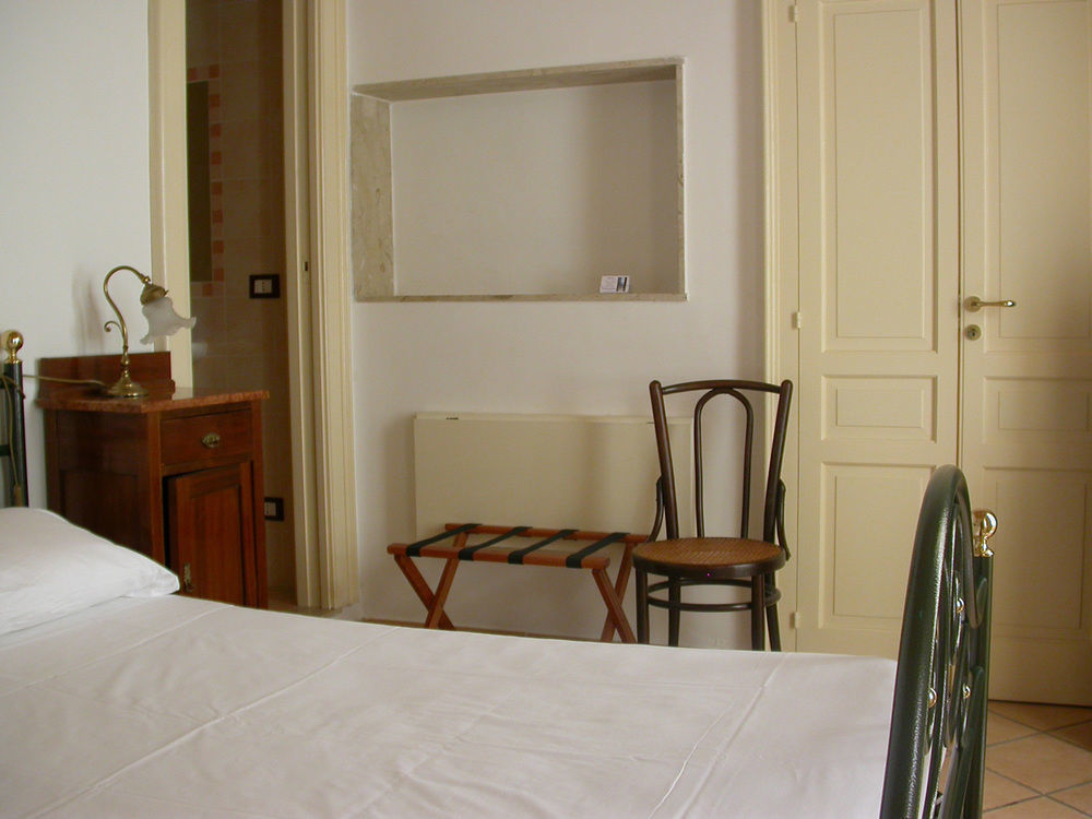 Ortigia Camere Con Vista Da Giulio B&B シラクーサ エクステリア 写真