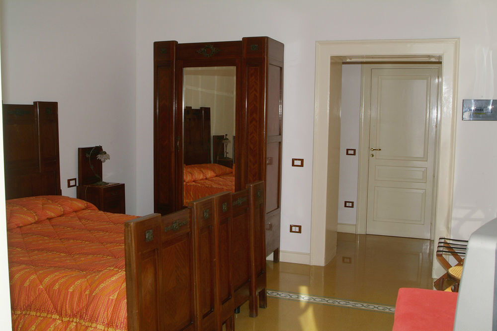 Ortigia Camere Con Vista Da Giulio B&B シラクーサ エクステリア 写真