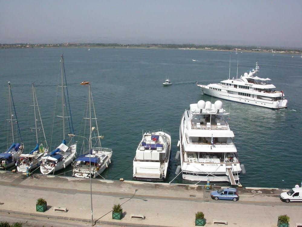 Ortigia Camere Con Vista Da Giulio B&B シラクーサ エクステリア 写真