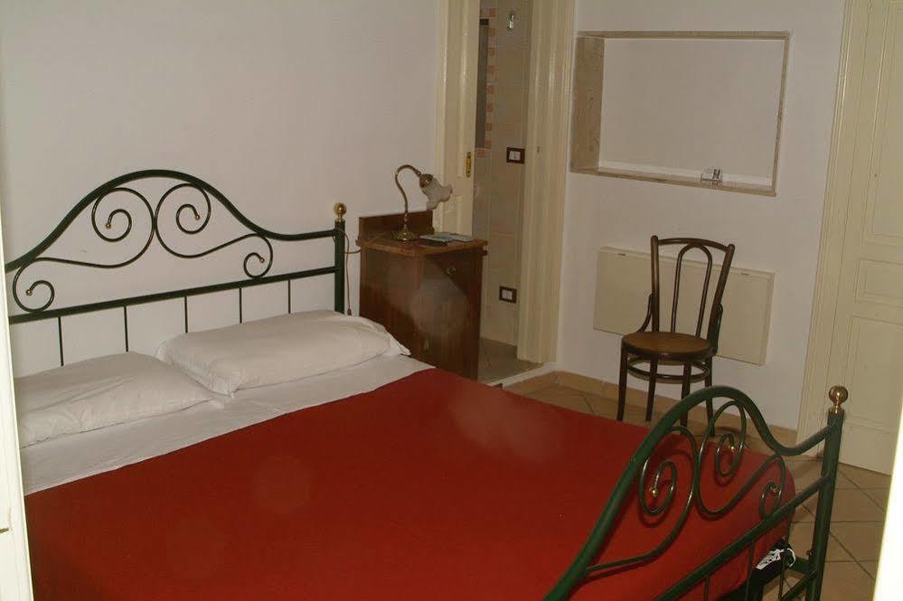 Ortigia Camere Con Vista Da Giulio B&B シラクーサ エクステリア 写真